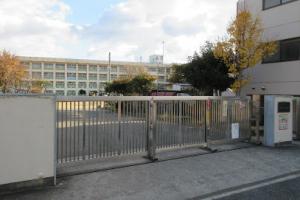 明石市立　朝霧小学校