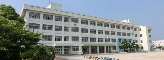 明石市立　林小学校の画像